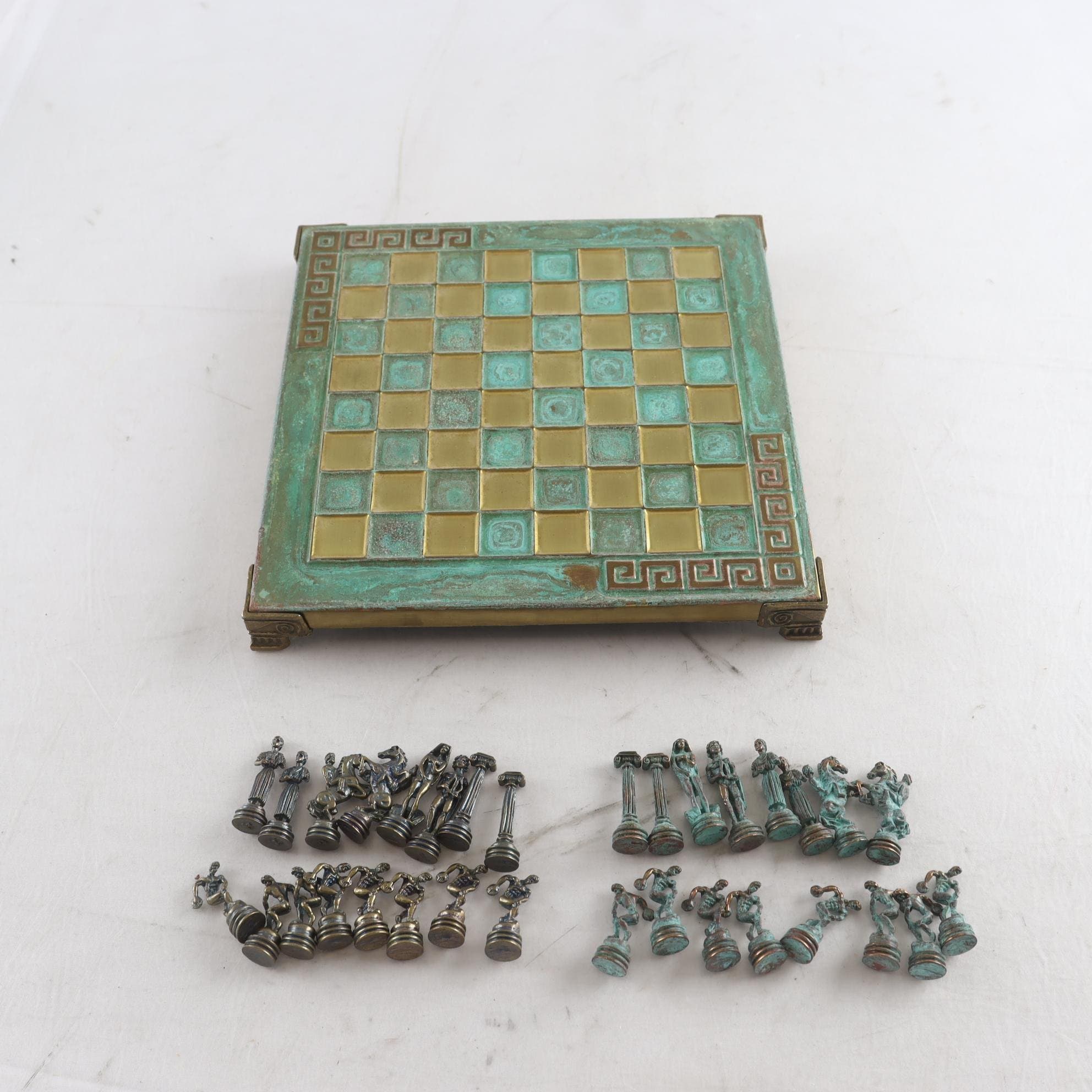 Spel, Schack, pjäser av metall.