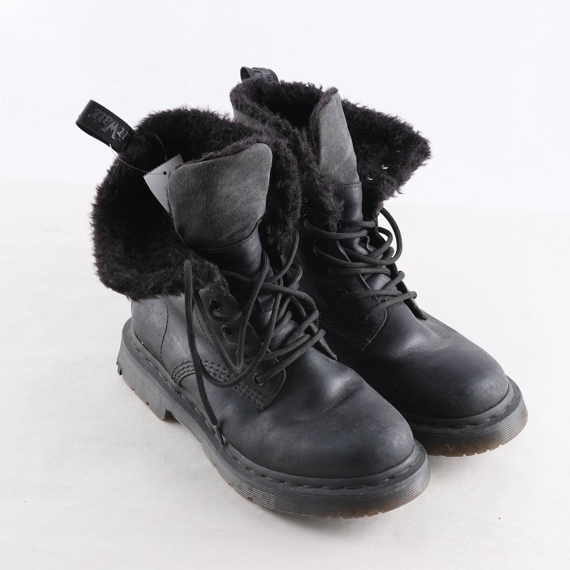 Fodrade kängor, Dr. Martens, stl. 38