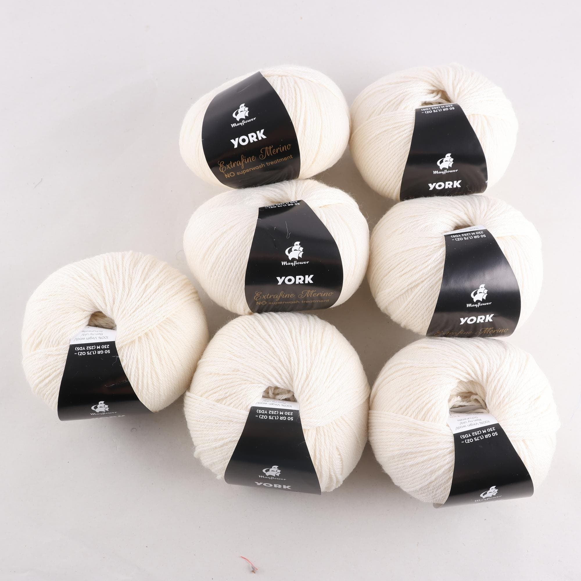 Garn, York, vit, 100% ull, 50 gr.