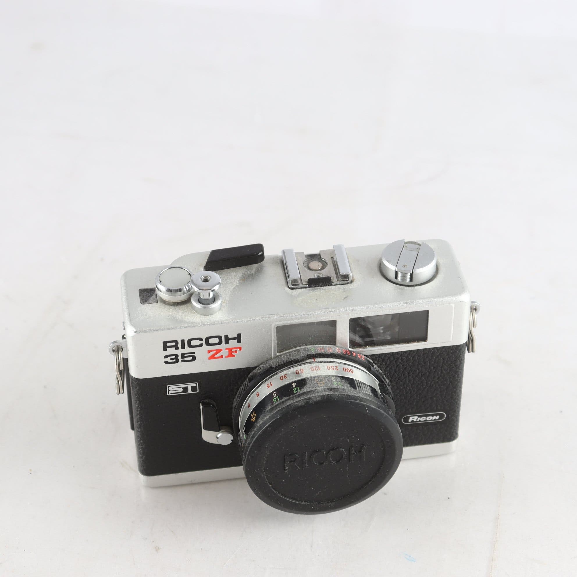 Kamera, Ricoh 35 ZF