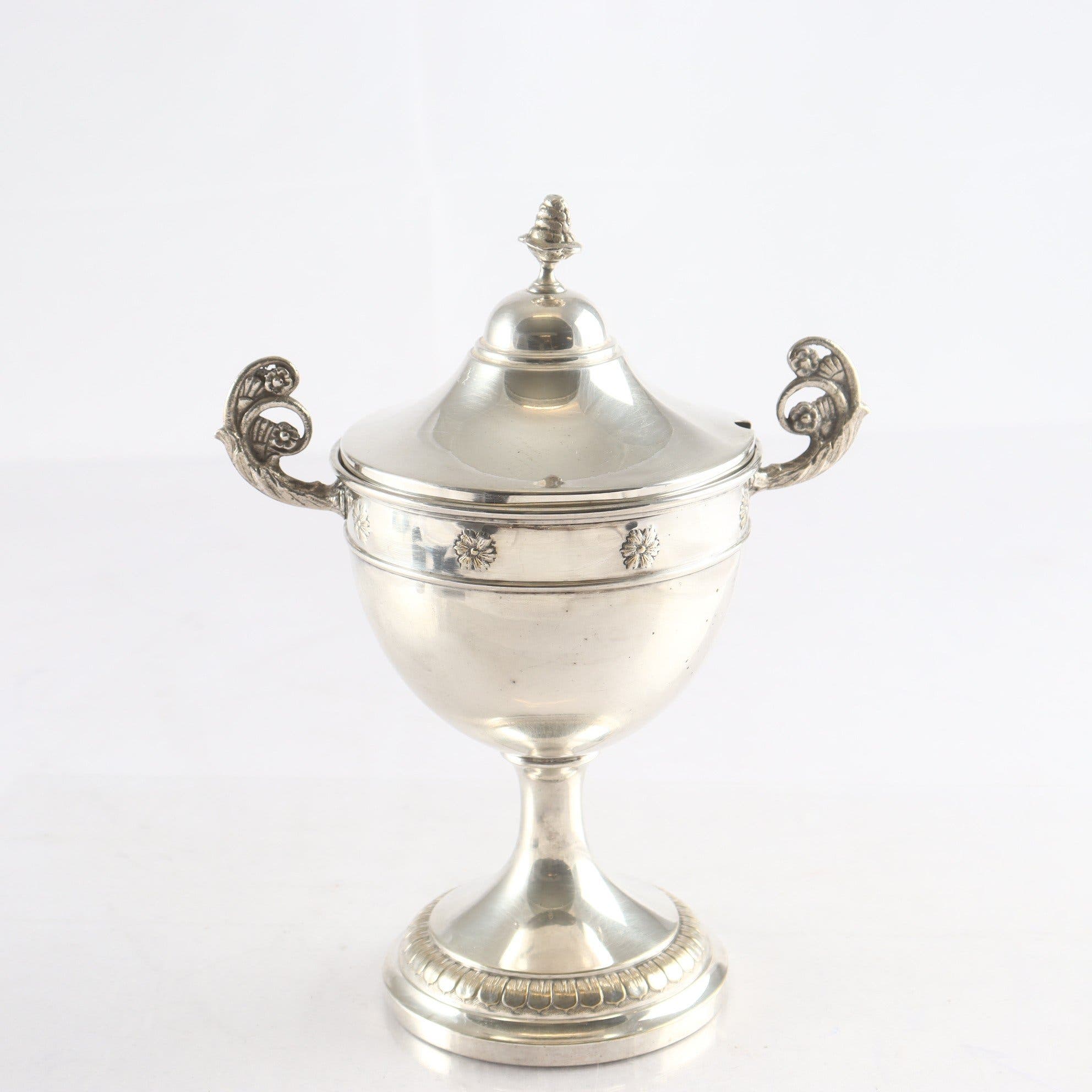 Strösockerskål på fot, nysilver, omärkt, tidigt 1900-tal