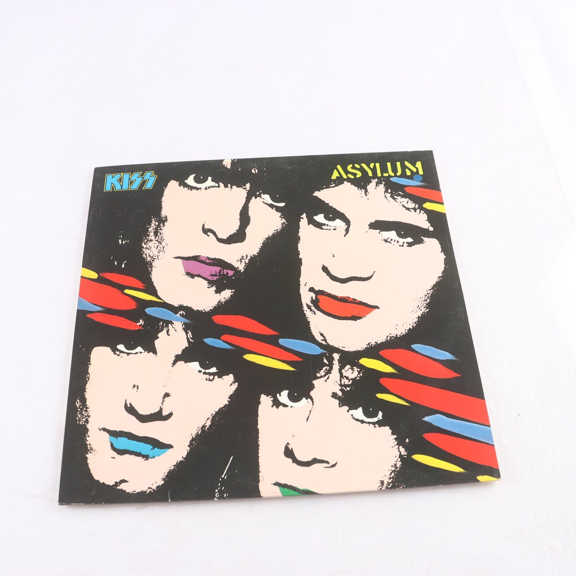 LP Kiss, Asylum