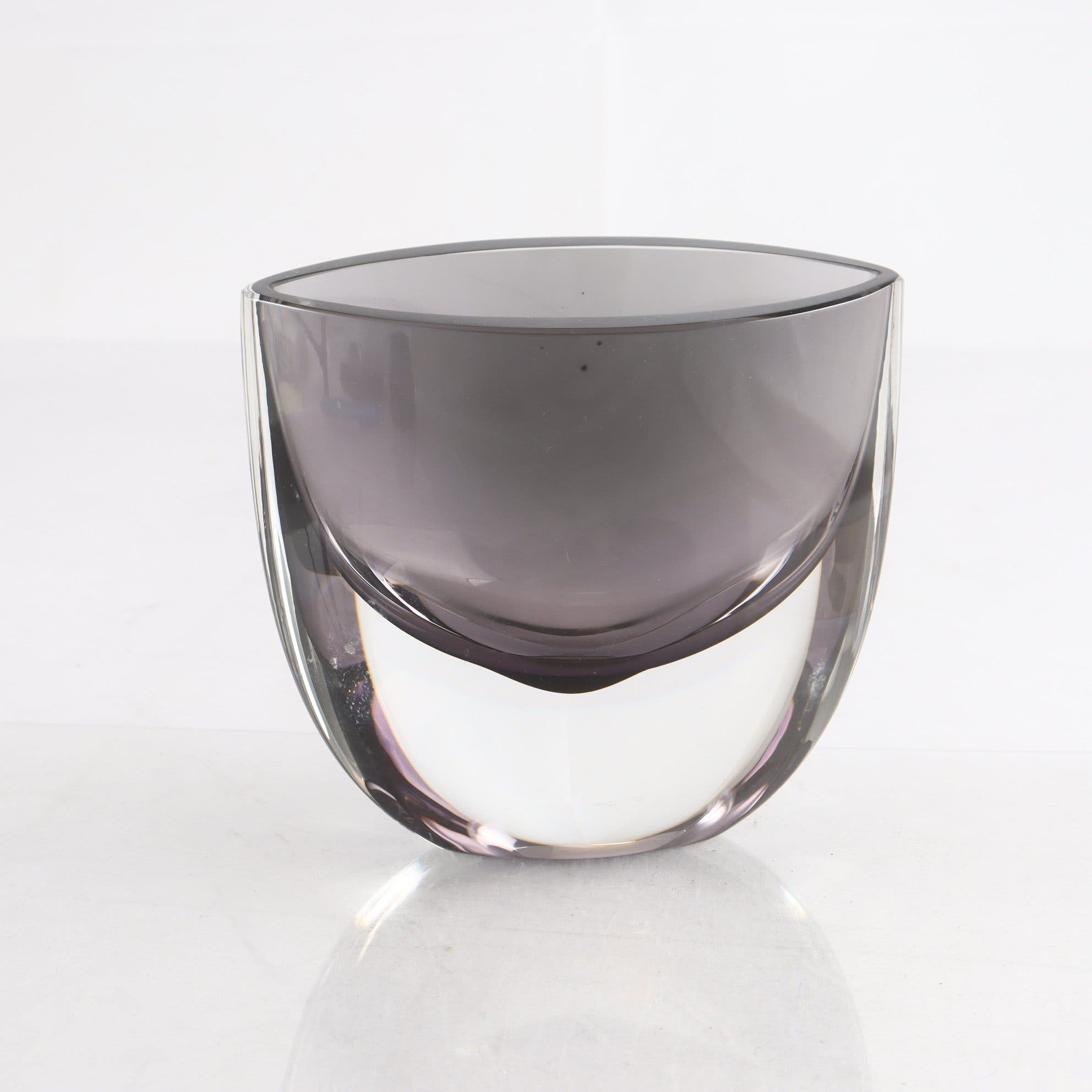 Kristallvas, glas, Kosta Boda, senare delen av 1900-talet. Samfraktas ej.