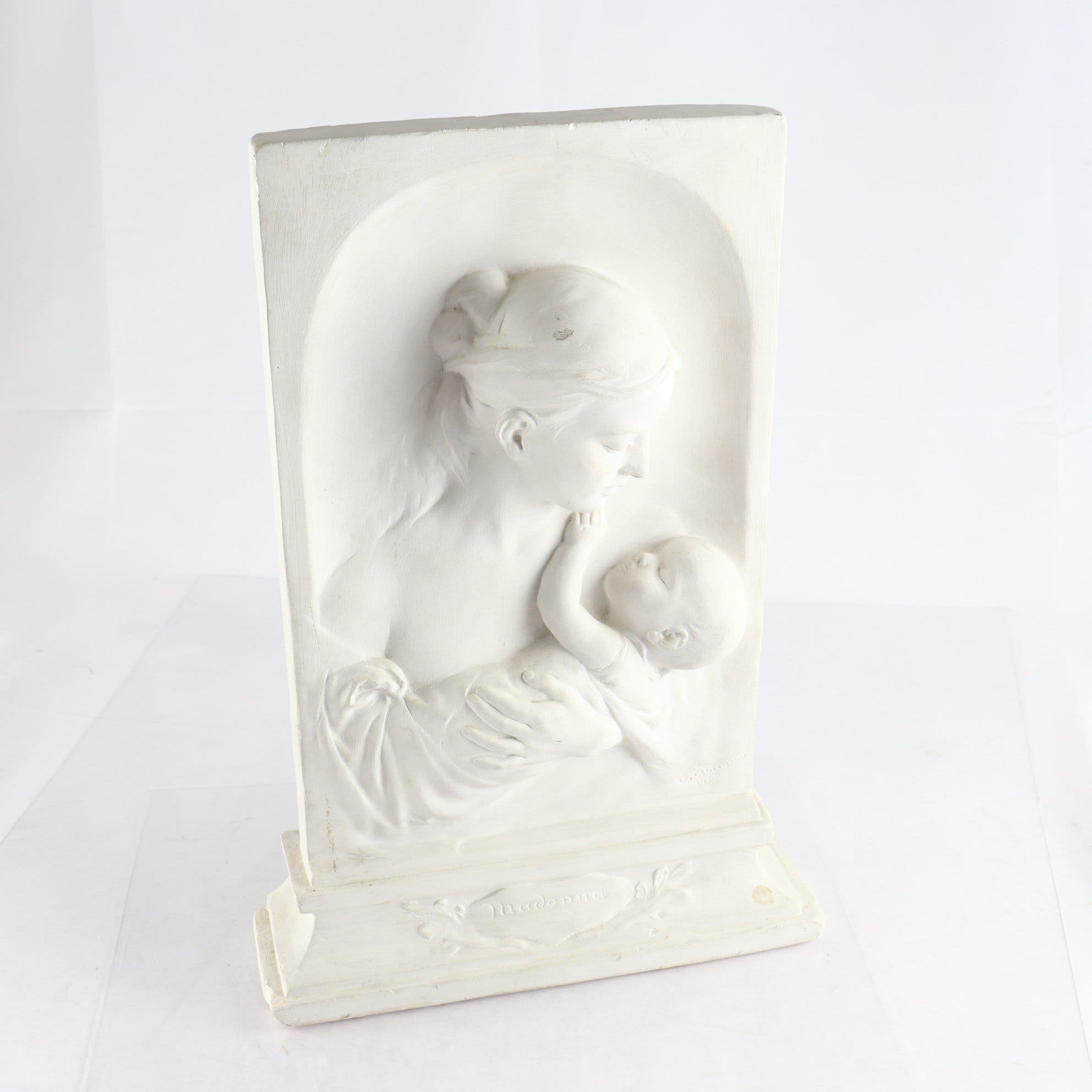 Relief, Madonna, gips, Verner Åkerman, signerad, 1901. Endast avhämtning.