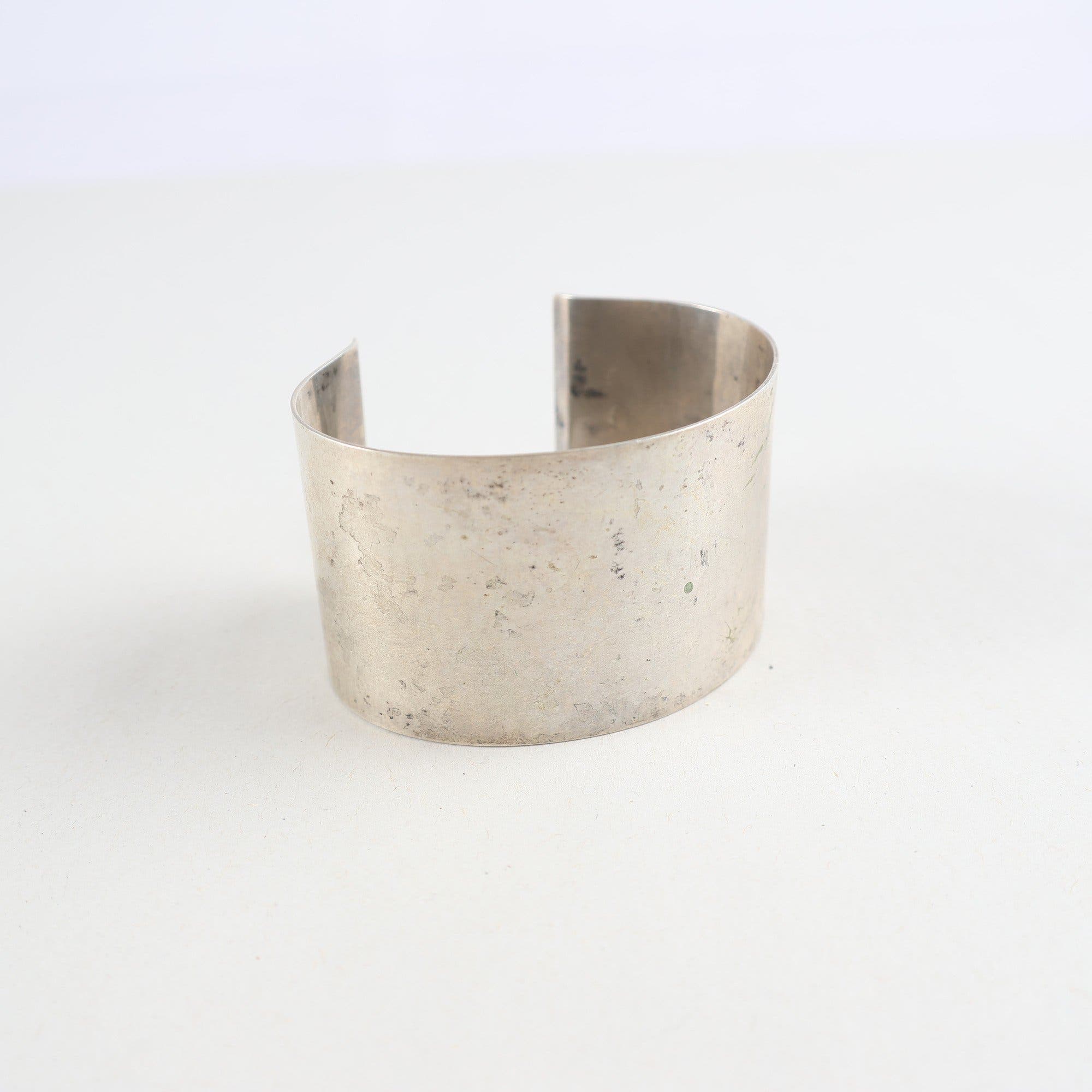 Armring, Silver, stämplad kattfot, Rolf Fridström, 1941