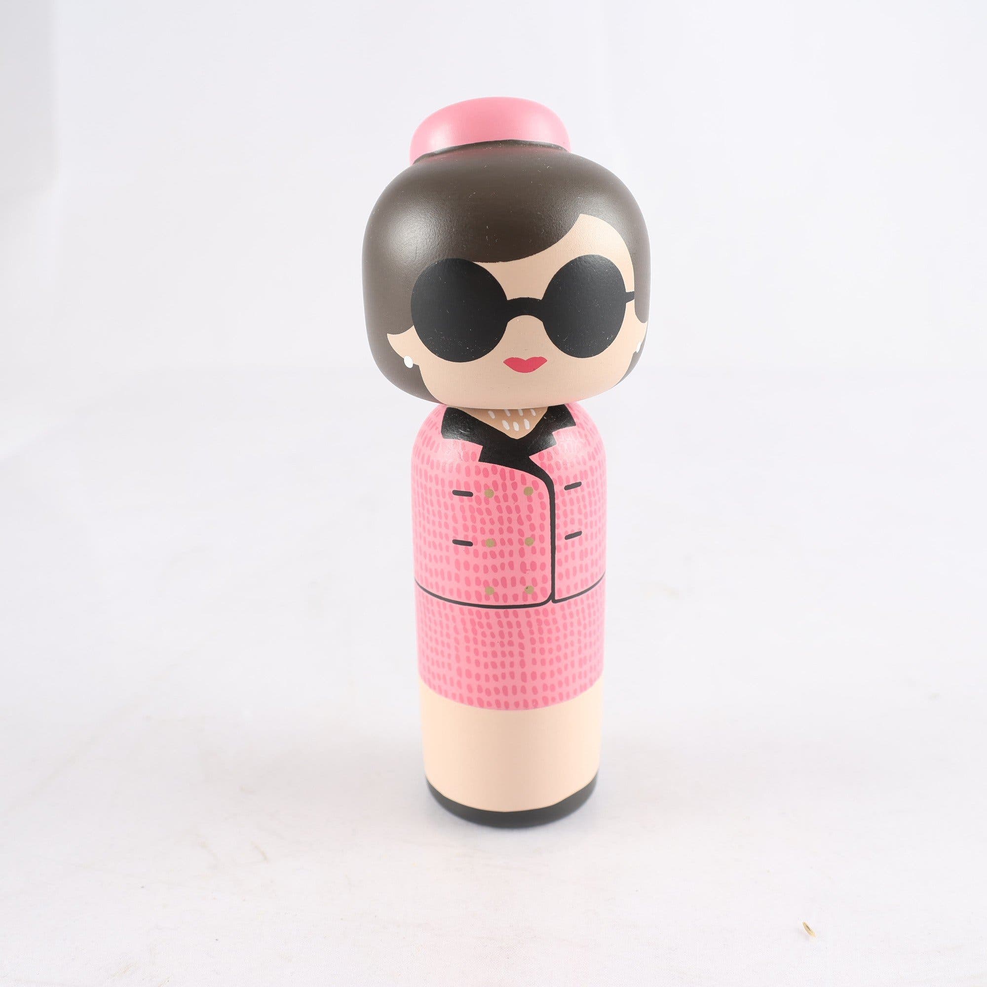 Kokeshi-docka, Lucie Kaas, ”Jackie Kennedy”