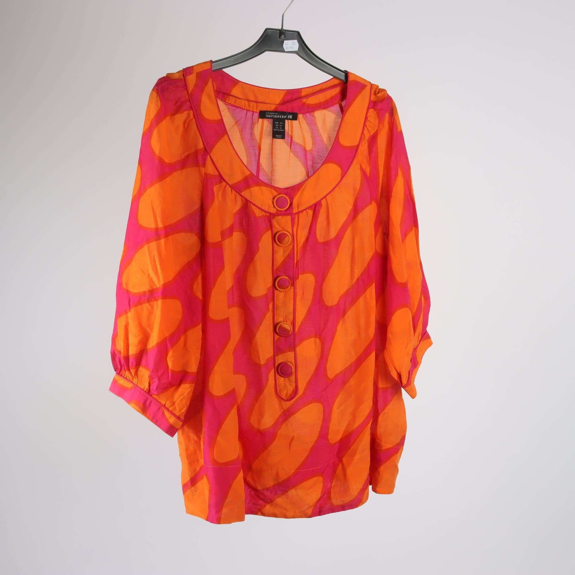 Blus, H&M ”A Tribute to Marimekko”, sidenblandning, stl. 42