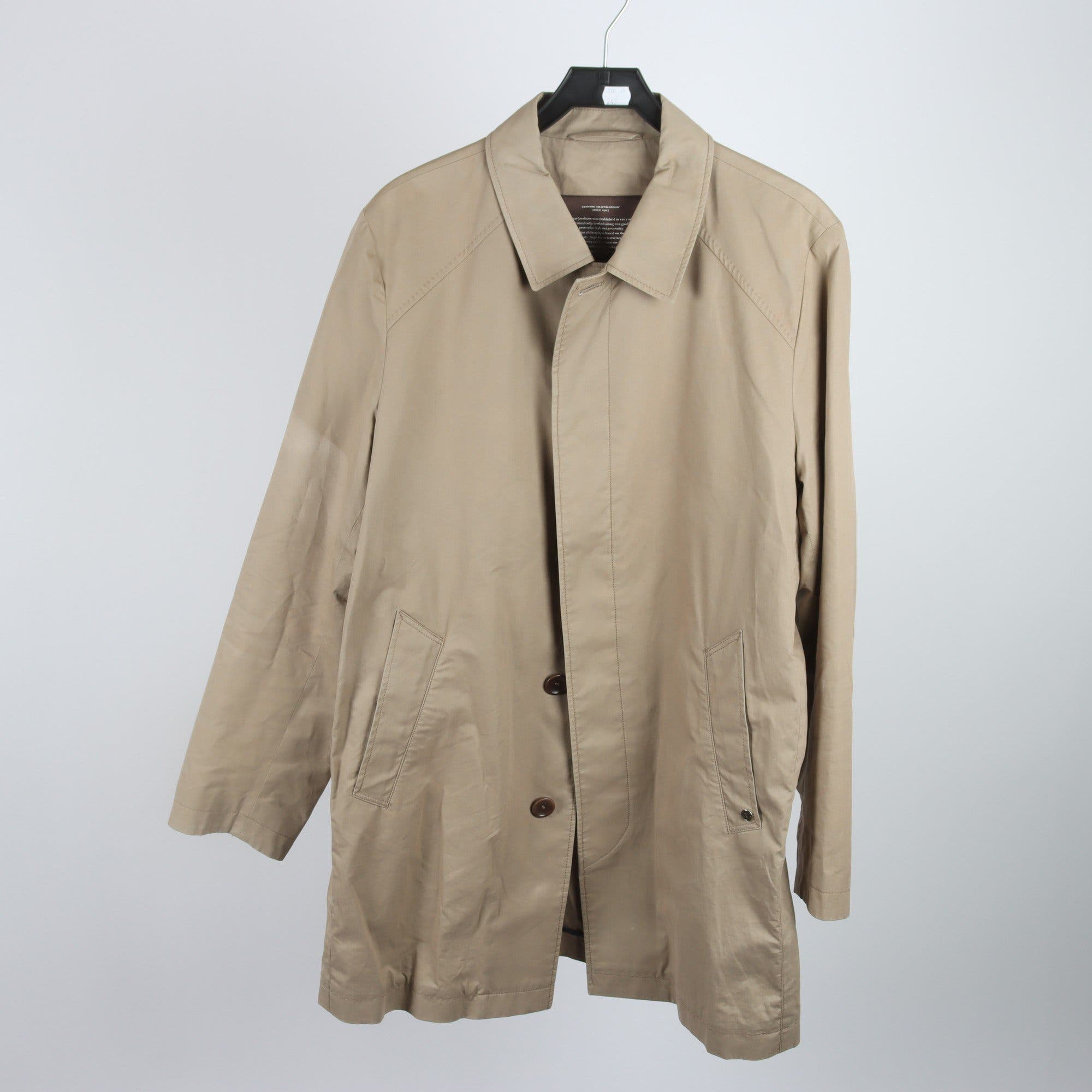 Vårrock, Oscar Jacobson, beige, stl. 52.