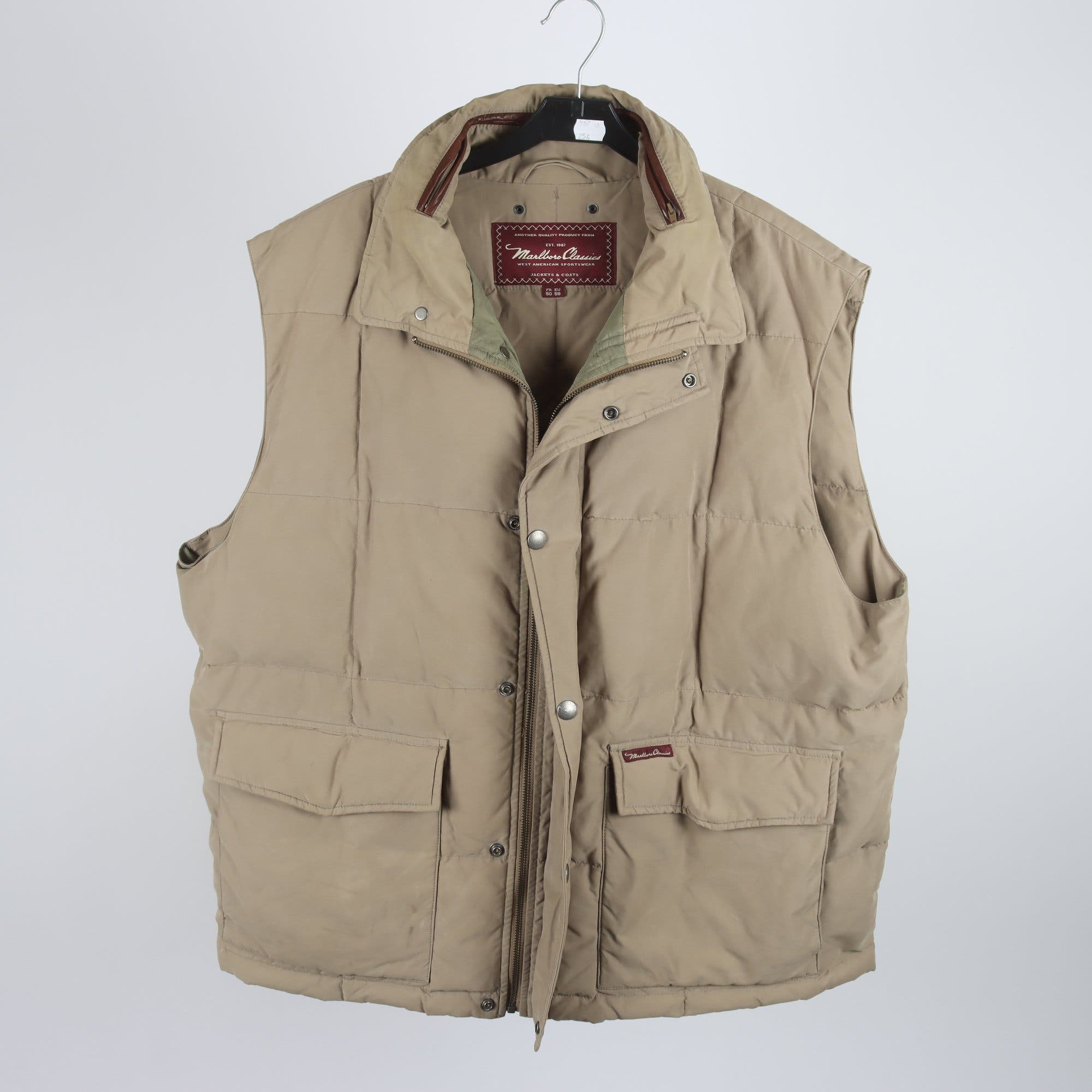 Dunväst, Marlboro Classico, beige, stl. 56.