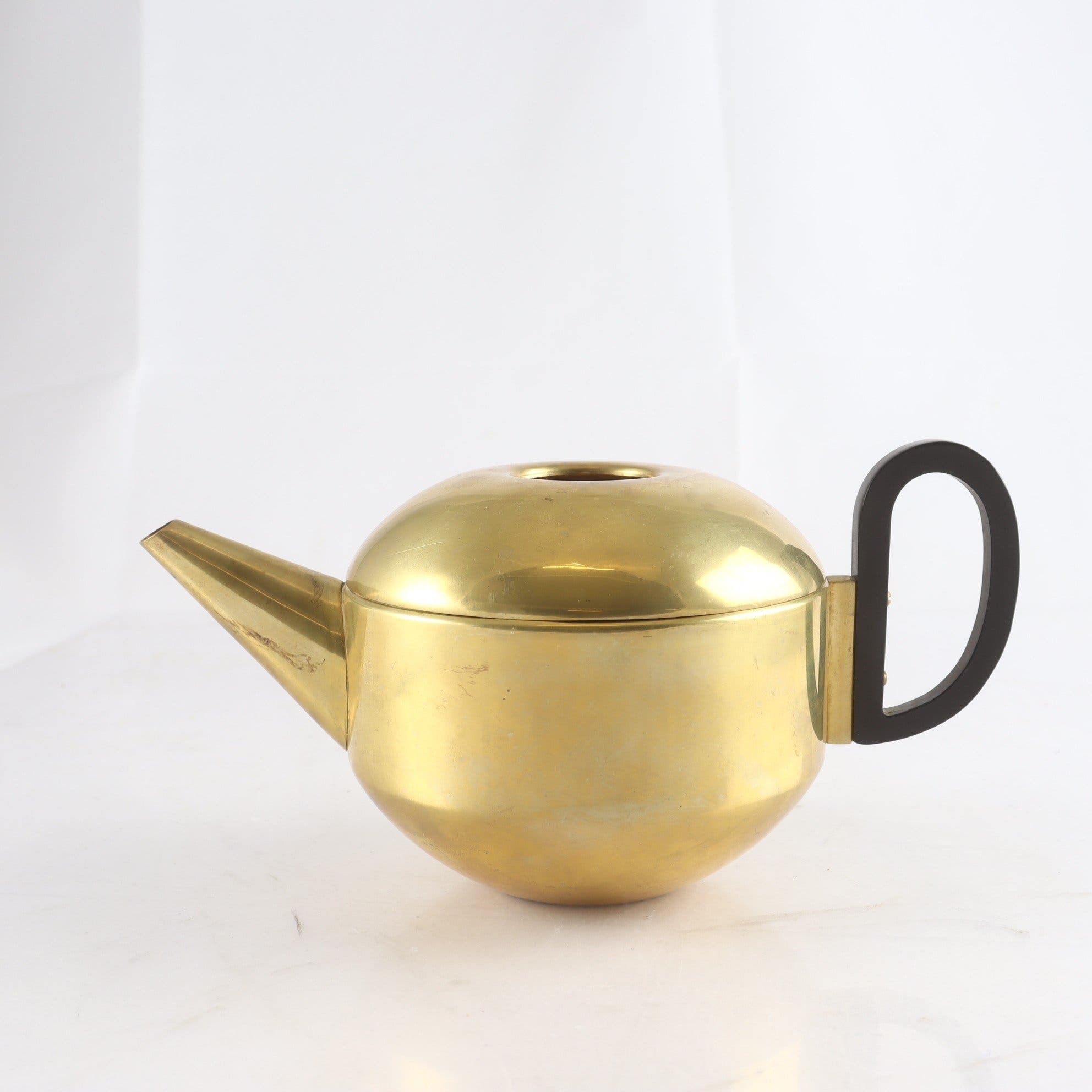 Tekanna, mässing och bakelit, eclectic, Tom Dixon. Samfraktas ej.