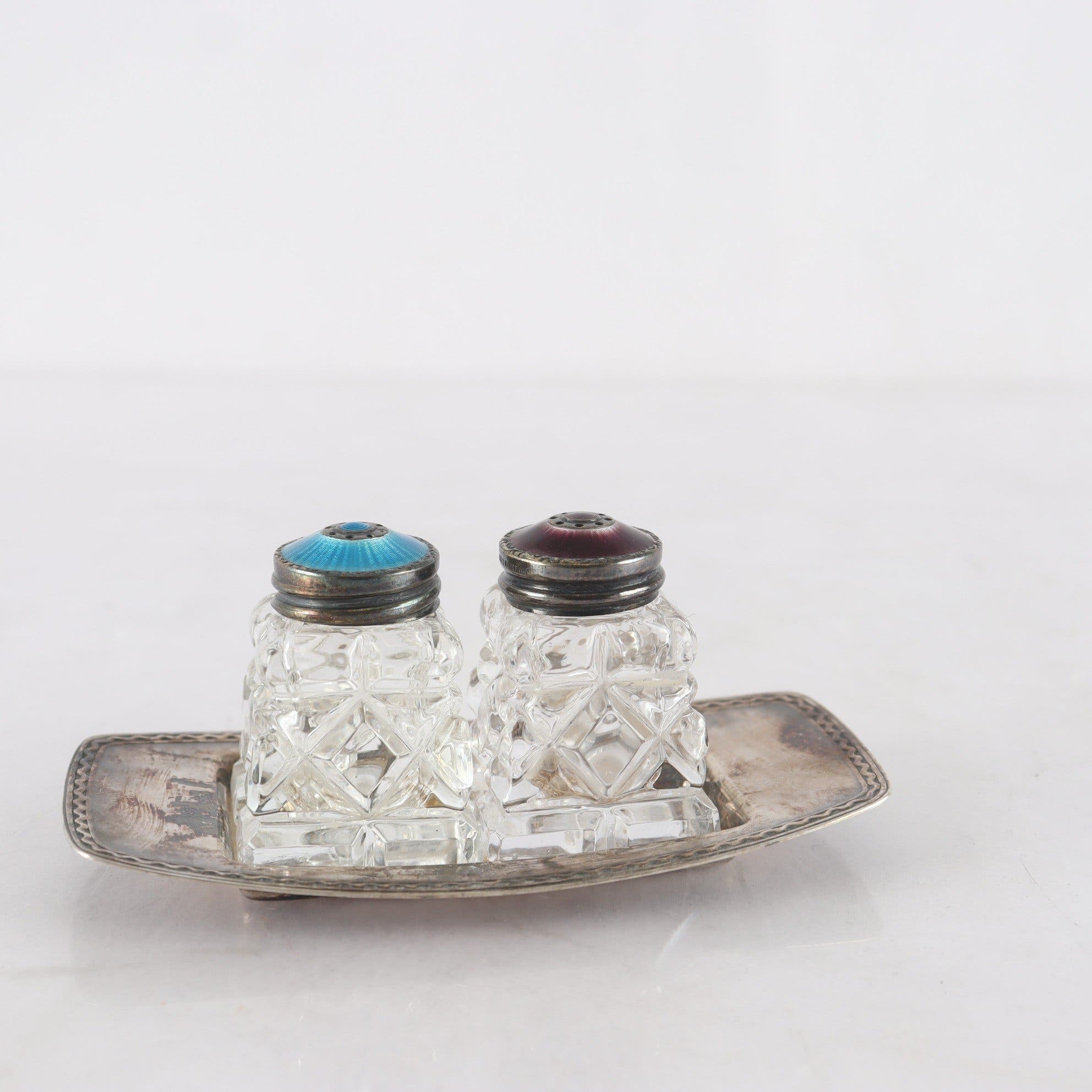 Salt & pepparkar, kristall, sterlingsilver 925, Norge, bricka i nysilver