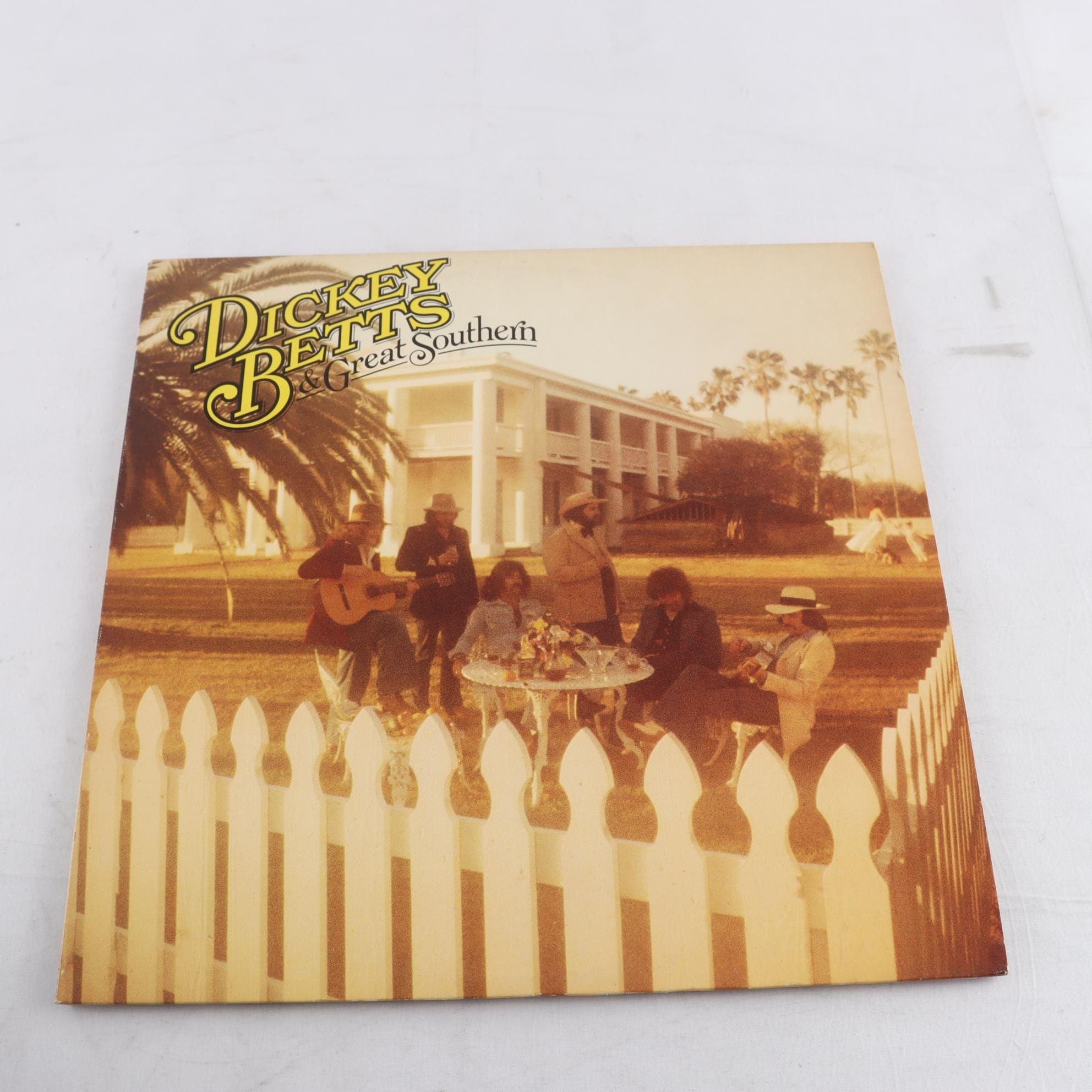 LP Dickey Betts & Great Southern, Dickey Betts & Great Southern