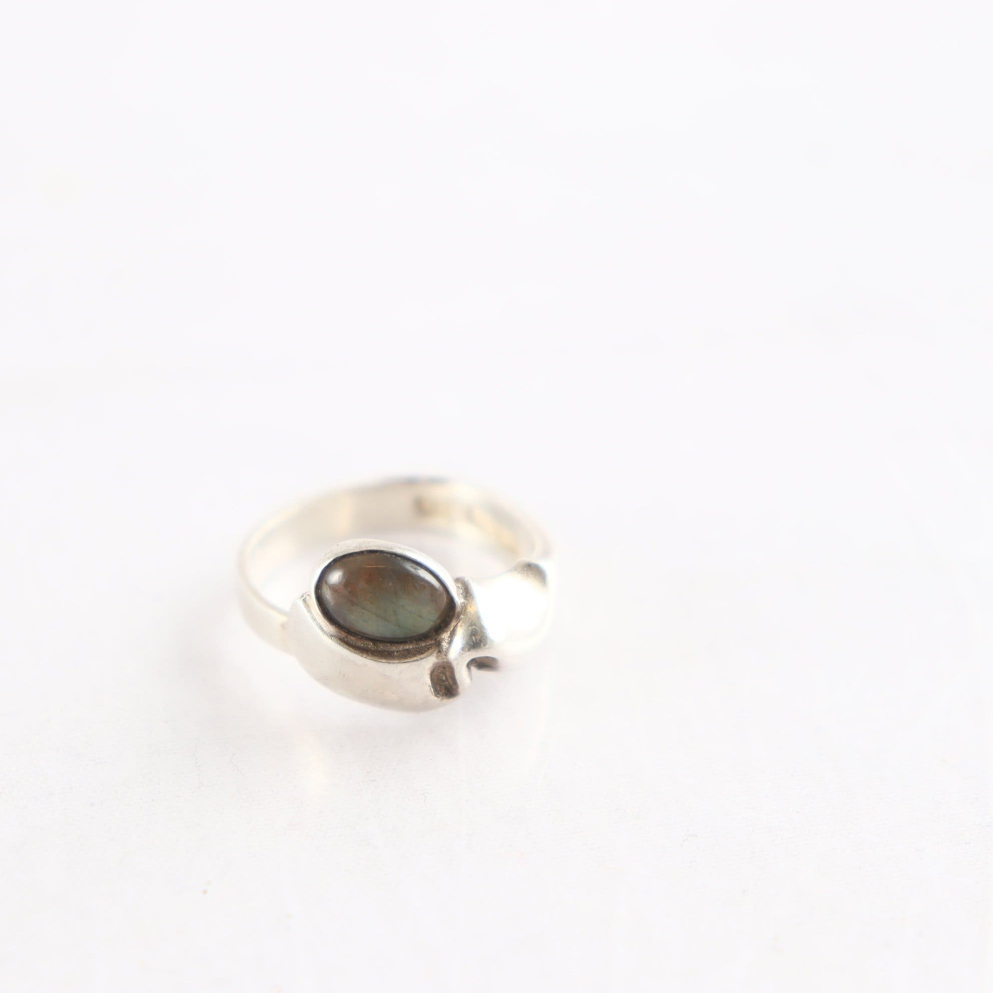 Ring, silver och sten, stämplad 925