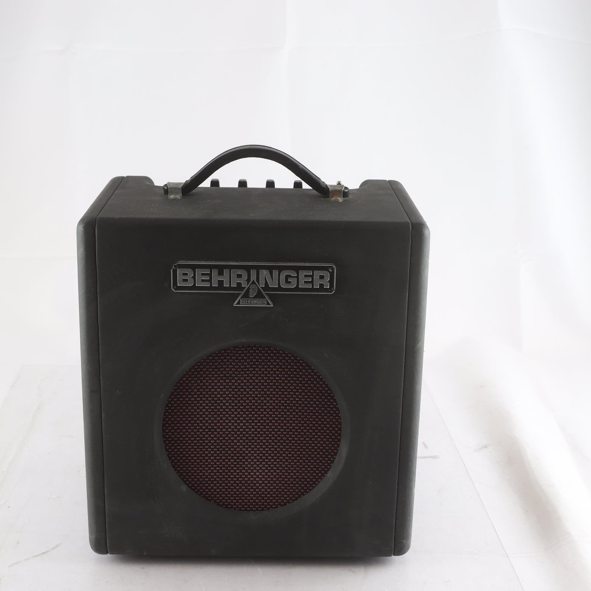 Gitarrförstärkare, Behringer BX108. Endast avhämtning.