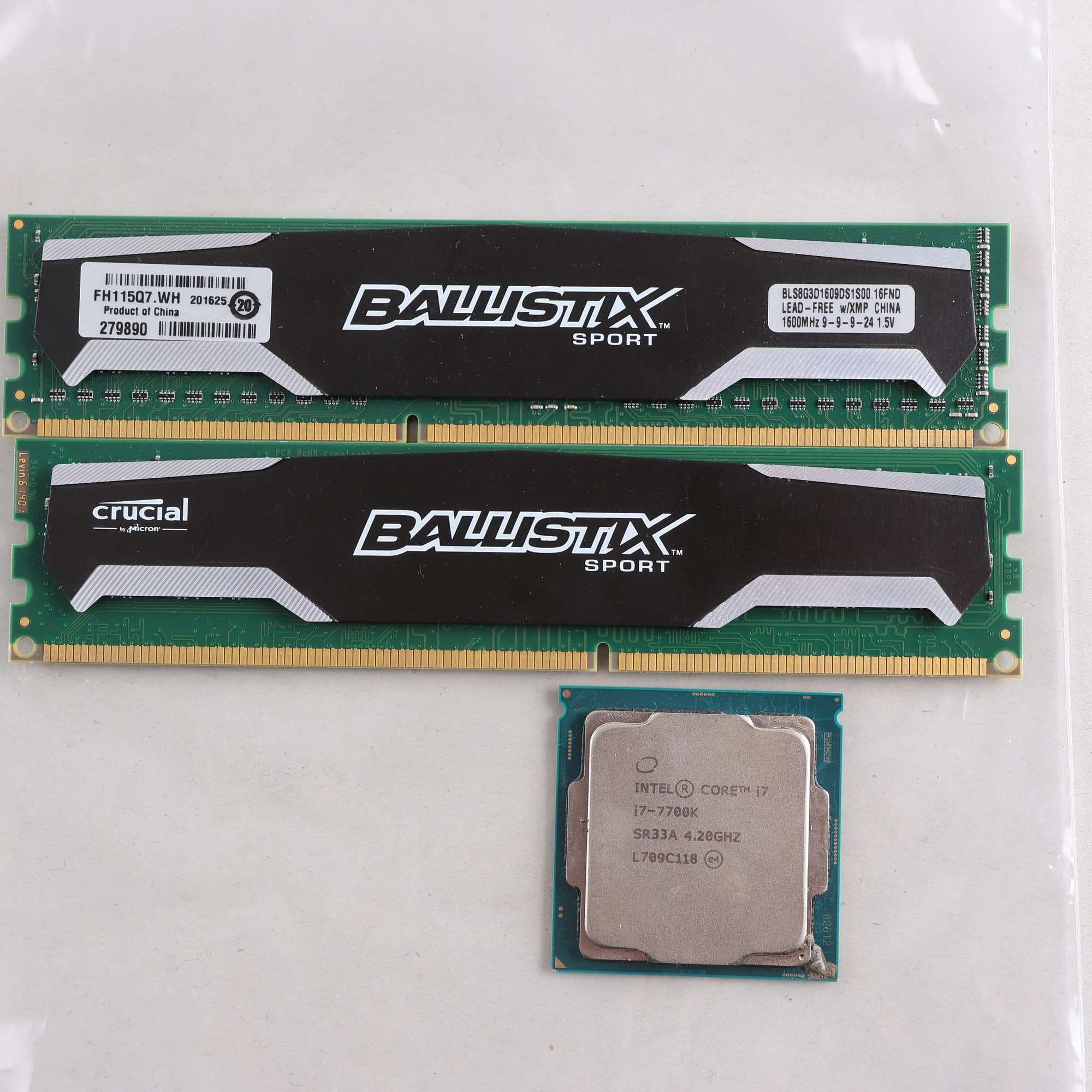 Datordelar. RAM-minne, Crucial Ballistix Sport, 2 st. Processor, Intel i7-7700K.