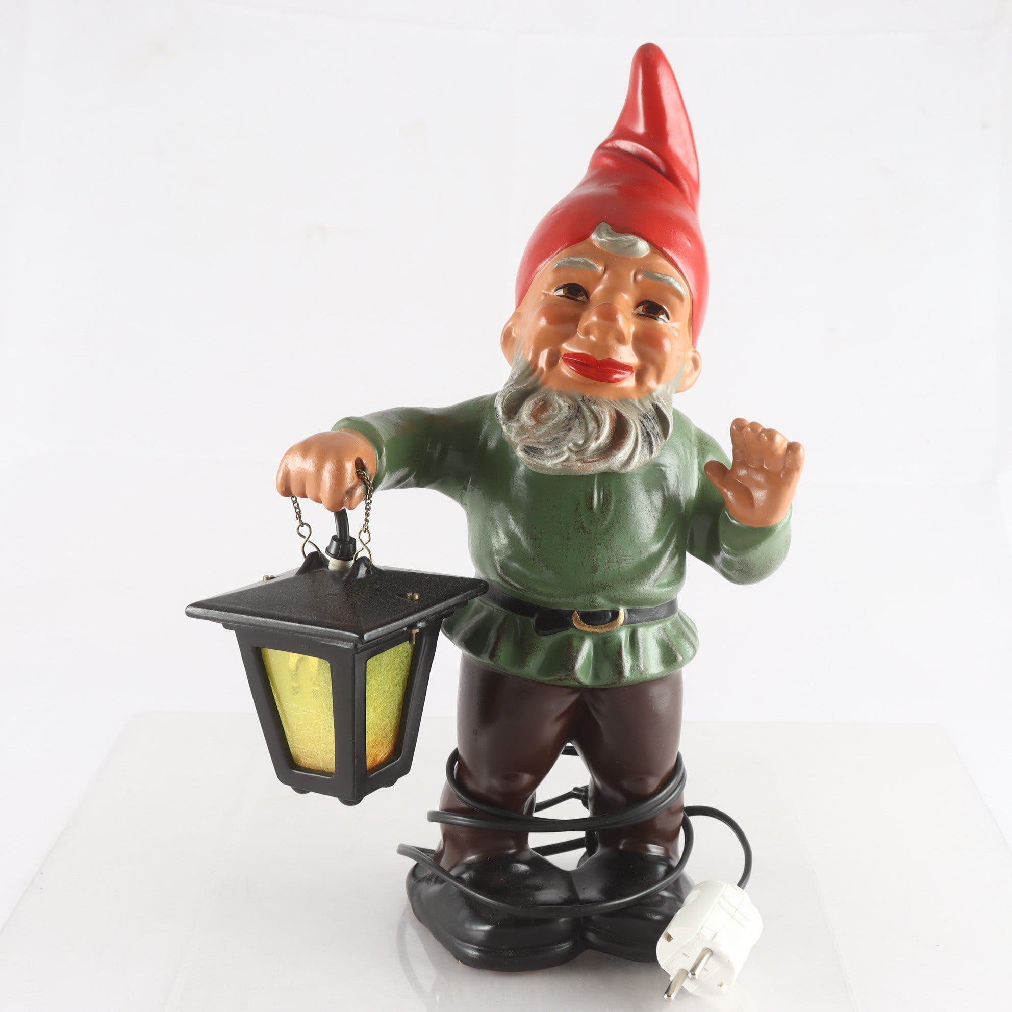 Tomte med lykta, keramik, Heissner, Tyskland. Samfraktas ej.