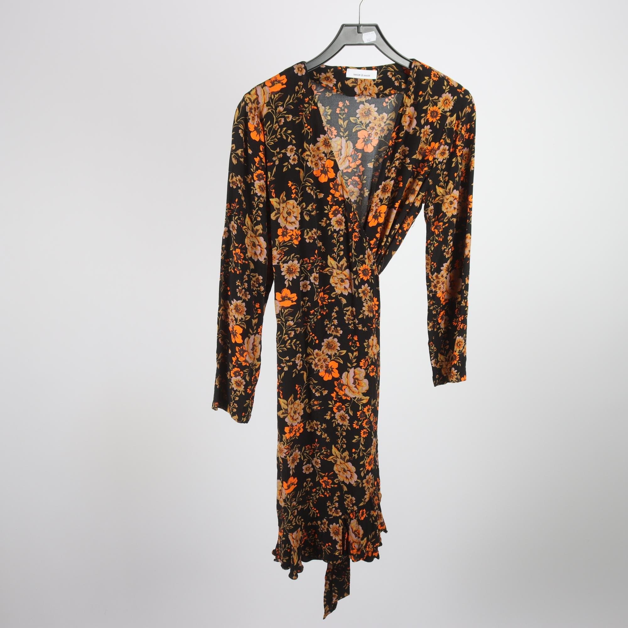 Klänning, Samsøe Samsøe, svart, orange, blommig, stl. M