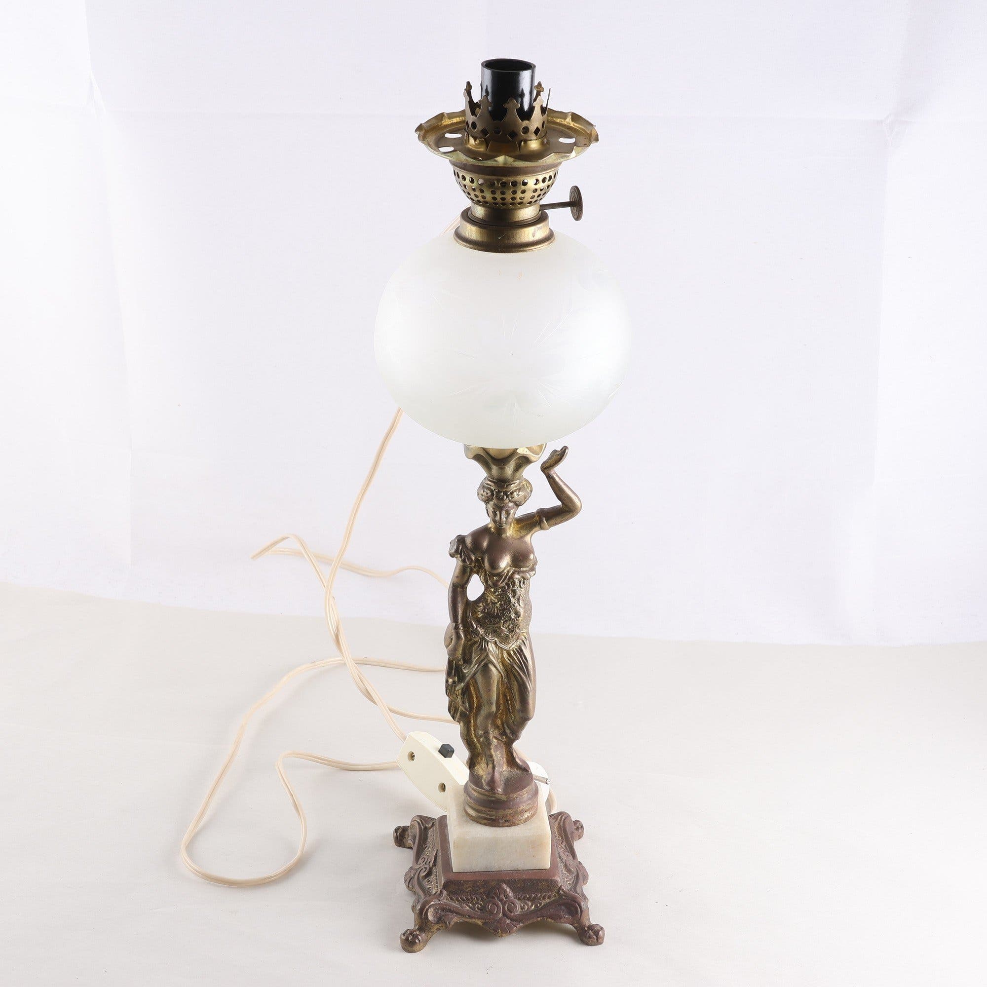 Bordslampa, metall och glas Endast avhämtning