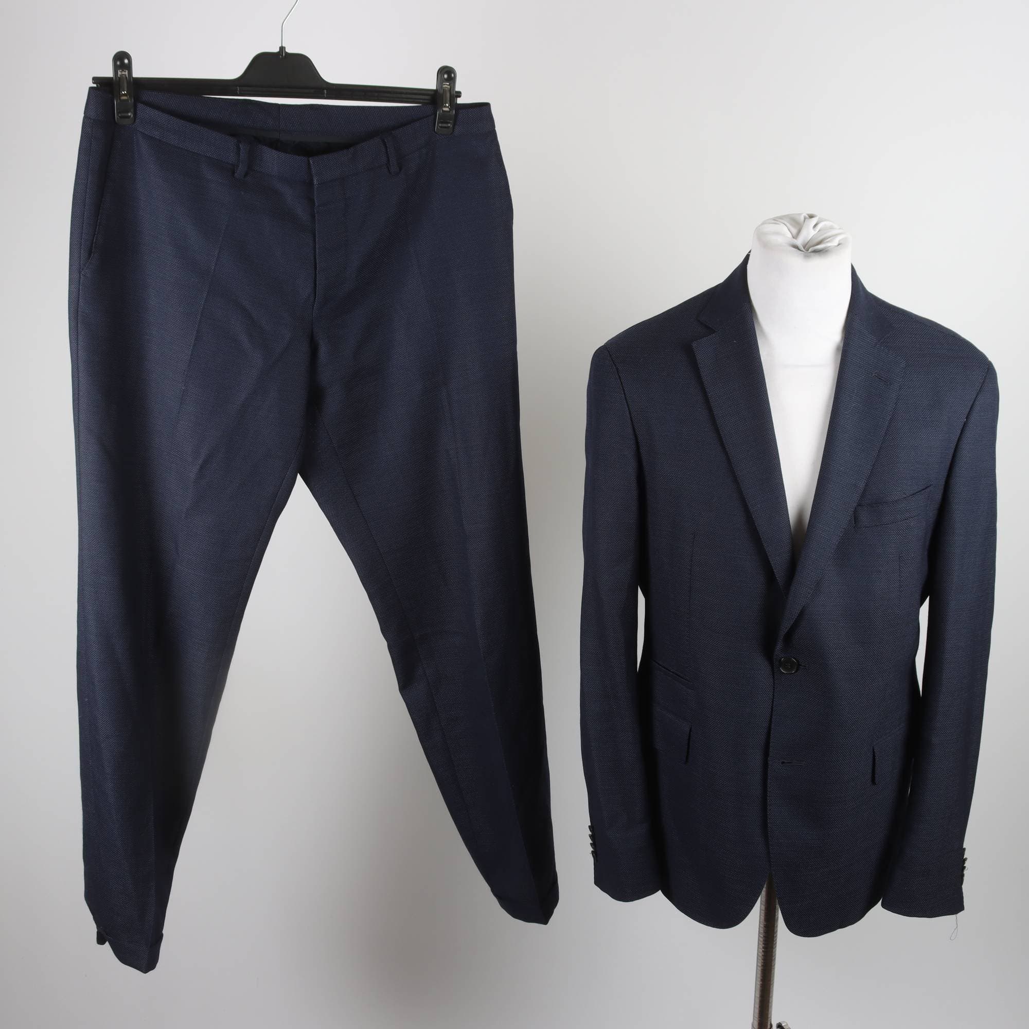 Kostym, Hugo Boss, blå, 100% ull, stl. 52C.